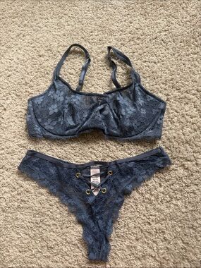 Victoria Secret lace bra and Pantie set